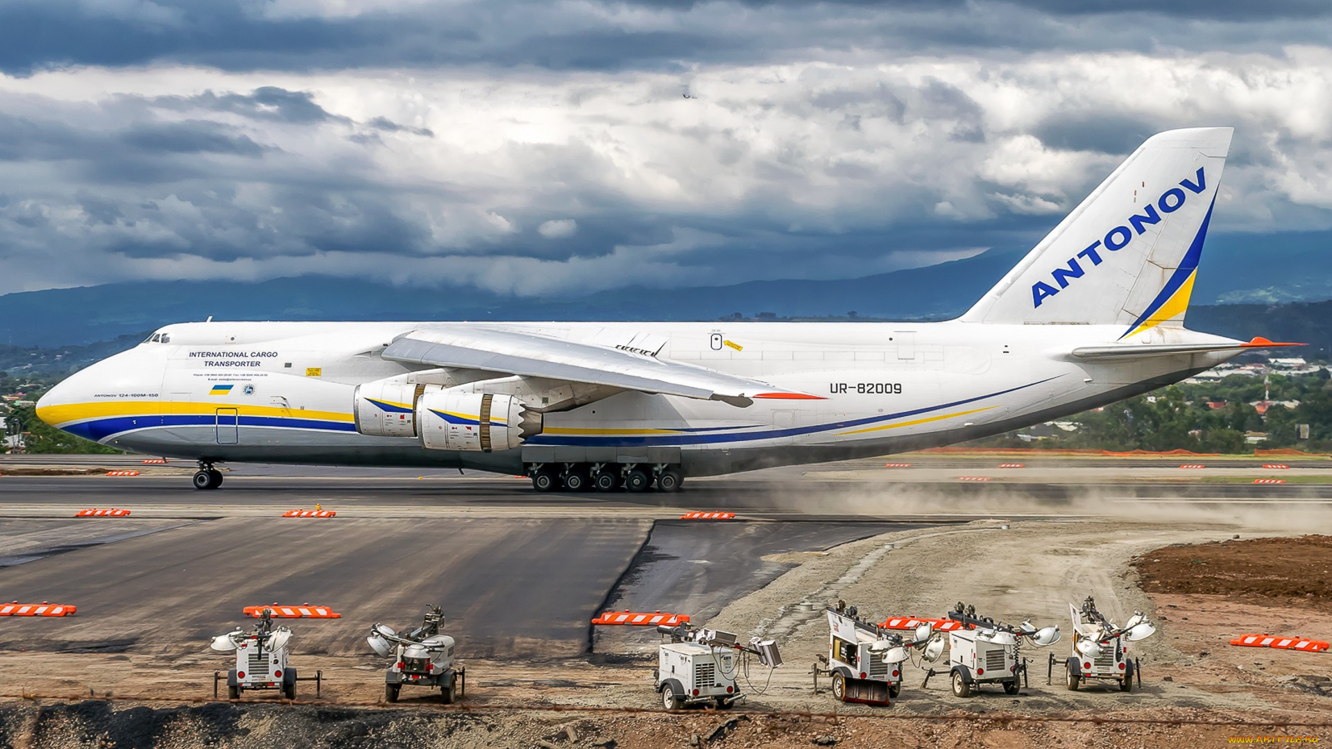 an-124, ,  , 